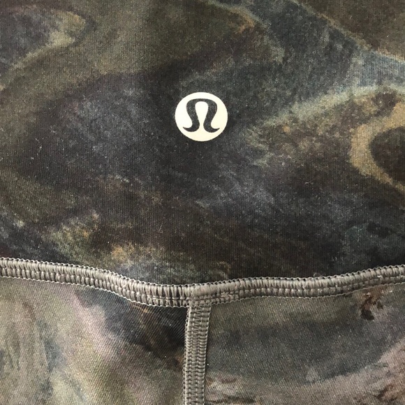 Lululemon Wunder Under leggings - Picture 8 of 11